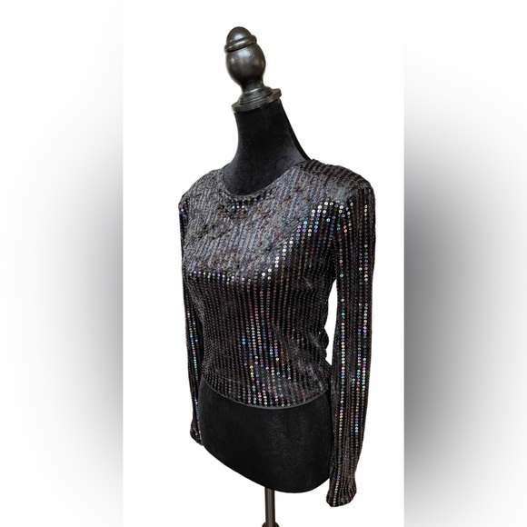 Tops - Black Crop Top